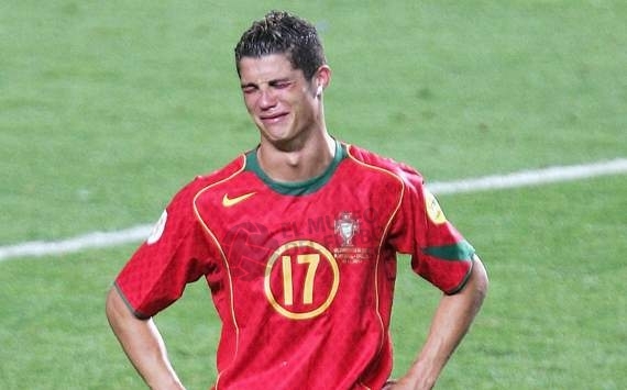 Ronaldo crying
